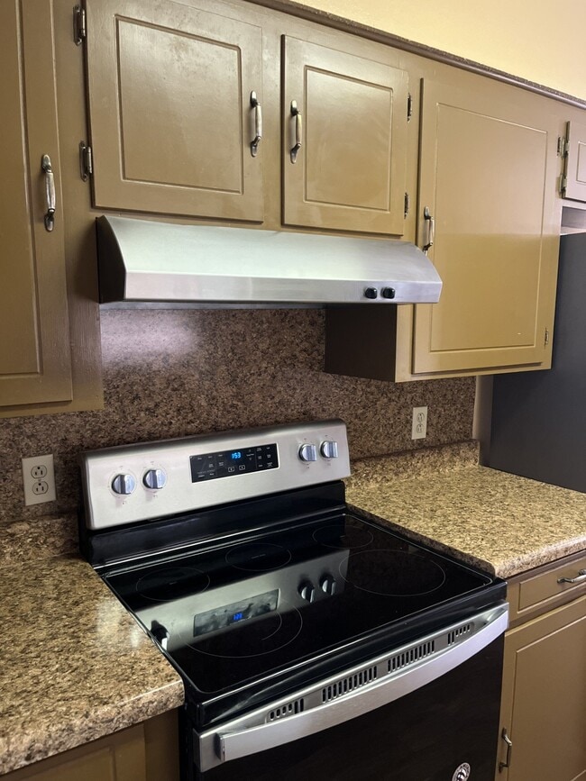 Foto del edificio - 4708 Longstreet Pl