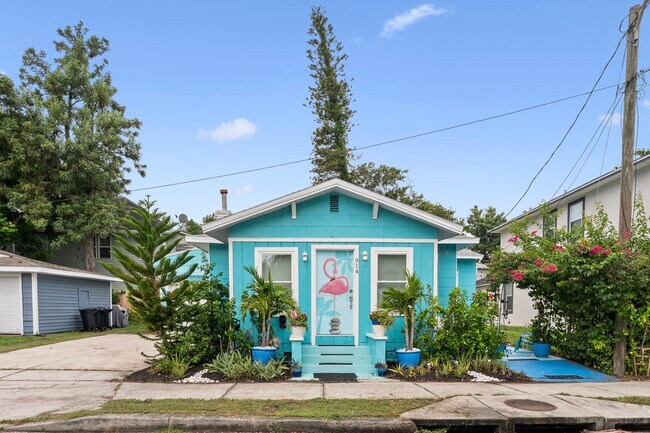 entrada principal - 914 8th St N