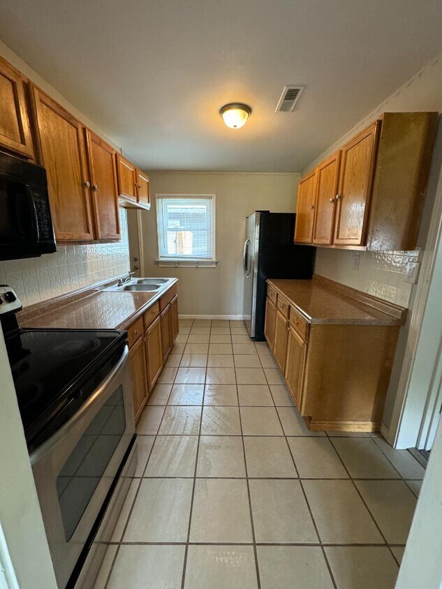 Foto principal - 2416 Herbert Ave