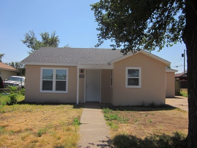 Building Photo - 4214 NE 15th Ave