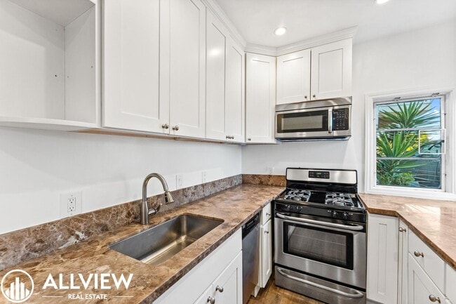 Building Photo - 31321 Don Juan Ave