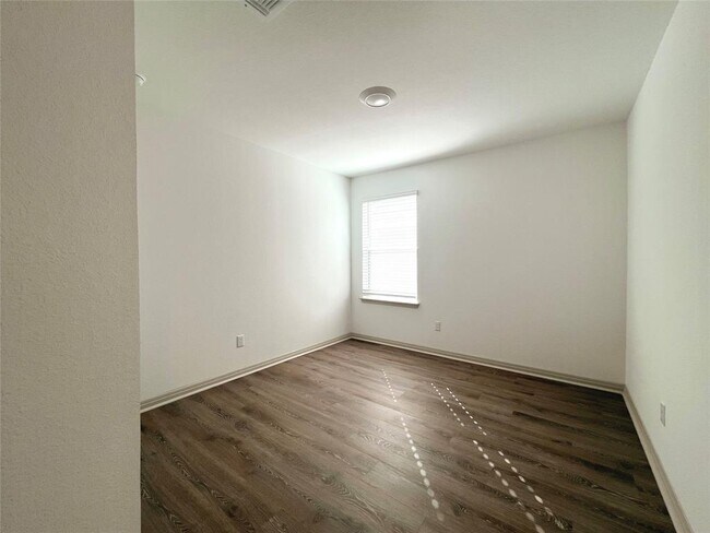 Building Photo - 105 Aransas River Rd