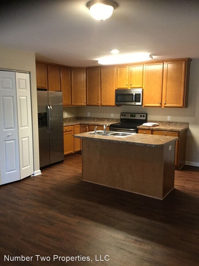 Building Photo - 3 br, 2 bath House - 1304A Moses Lane