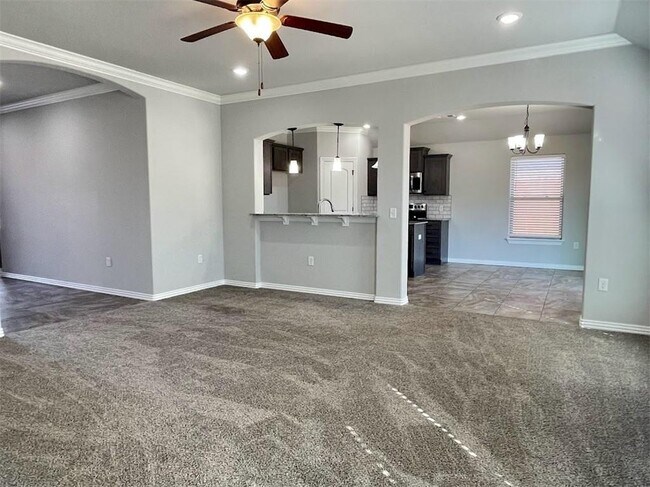 Building Photo - 4311 W Barhem Dr
