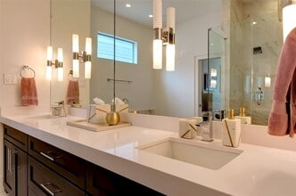 Building Photo - 1914 Maryland St