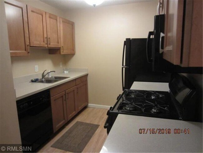 Building Photo - 1601 N Innsbruck Dr