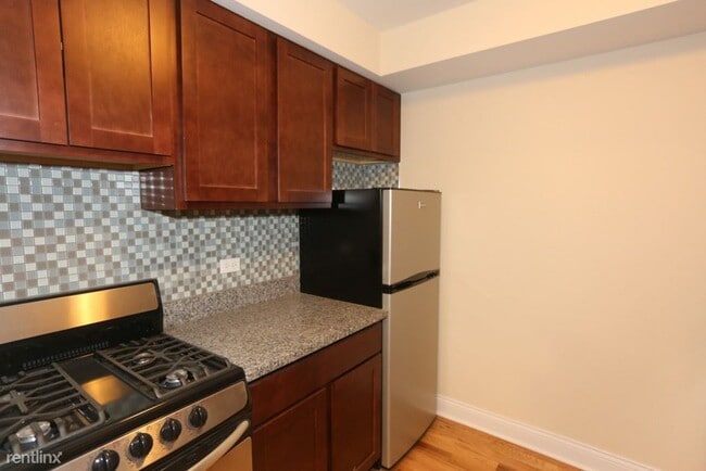 Building Photo - Studio, 1 bath Condo - City Flats Chicago ...