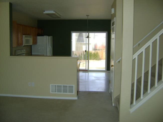 Building Photo - Single Family Home
