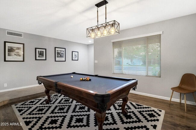 Foto del edificio - 5803 S Kenwood Ln