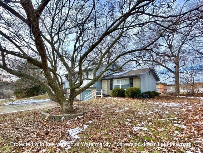 Foto del edificio - 5604 N Strathbury Ave