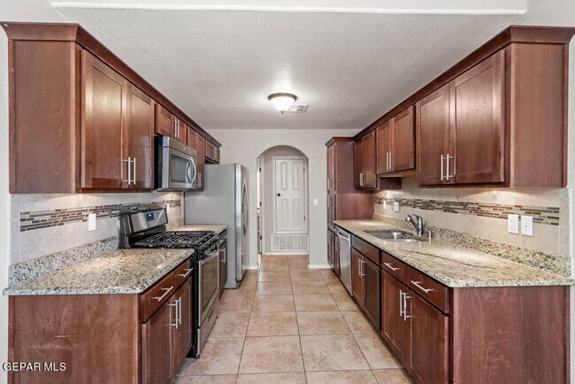 Foto del edificio - 7000 Long Meadow Dr