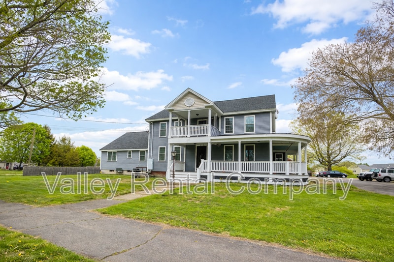 Photo - 132 Middle Street - 2