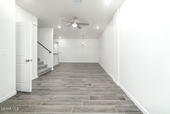 Foto del edificio - 1060 Hoppas St