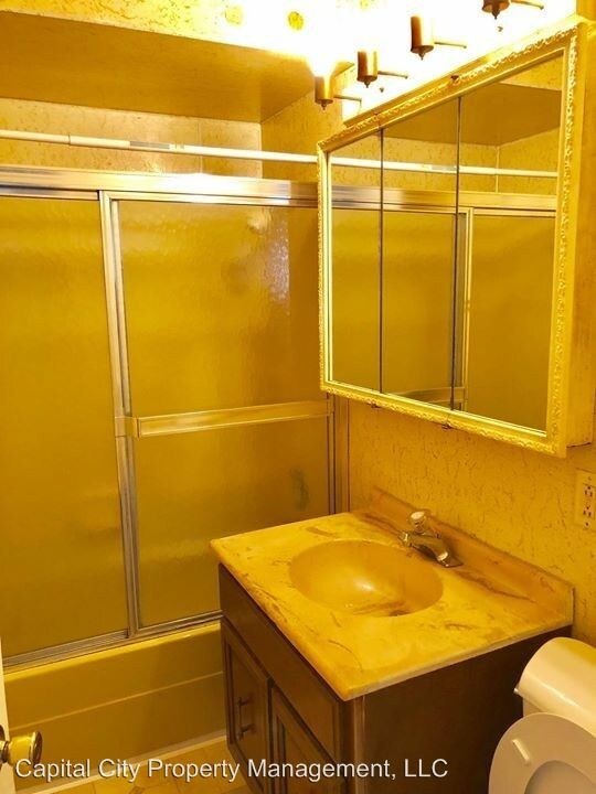 Building Photo - 3 br, 1 bath House - 2137 E Monroe