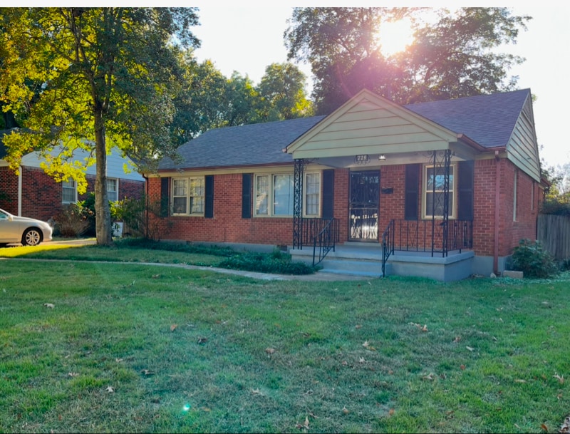 Primary Photo - 779 Indian Dr