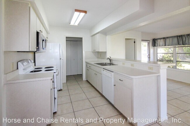 Foto del edificio - 3 br, 2 bath House - 1308 Cypress Ave