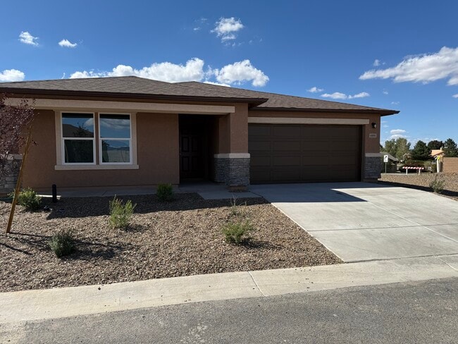 Building Photo - 6988 N Wise Maverick Dr