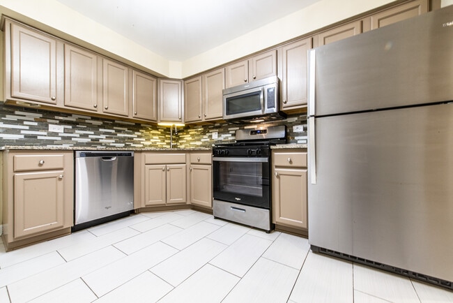 Foto del edificio - 3804 N Harlem Ave