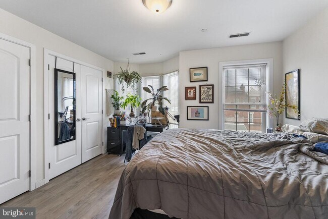 Foto del edificio - 3535 N 16th St