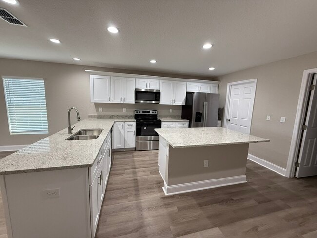 Foto del edificio - 4189 Radford Rd