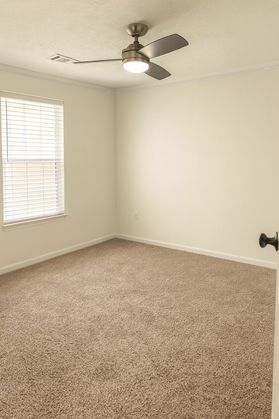 Foto del edificio - Room in Townhome on Waverly Hills Dr