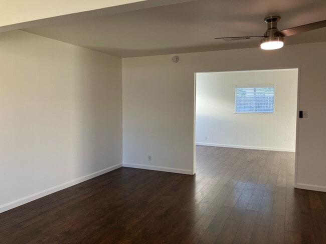 Building Photo - 137 Lomita Ave