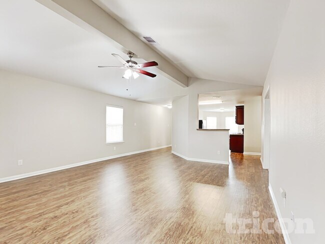 Foto del edificio - 2437 Regatta Ln