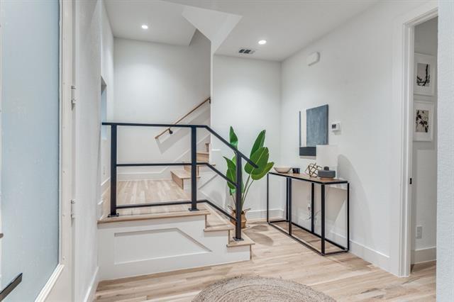 Foto del edificio - 2633 Reagan St