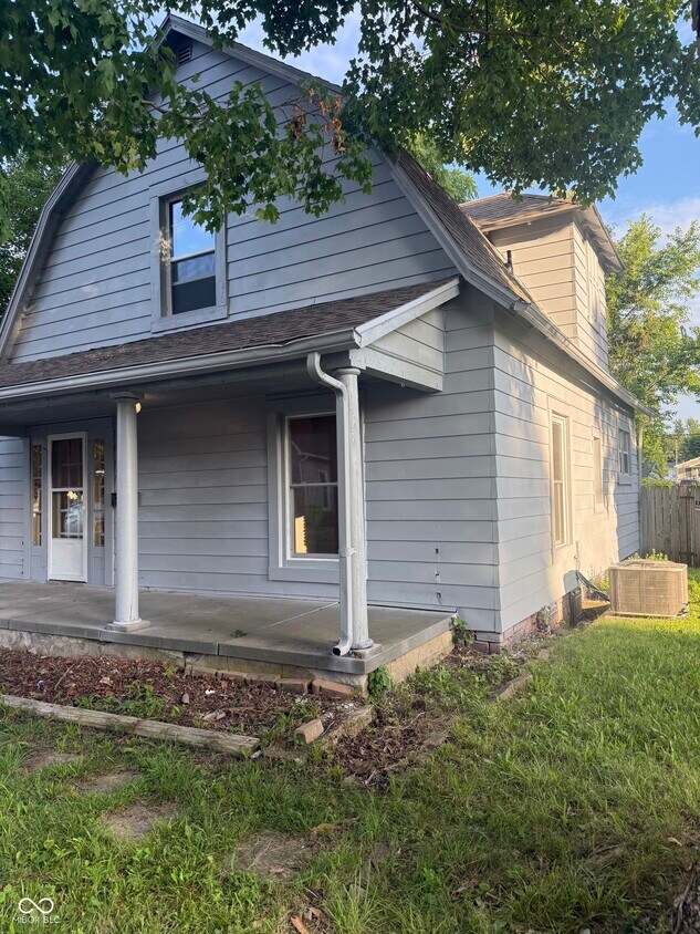 Foto principal - 803 Milligan St