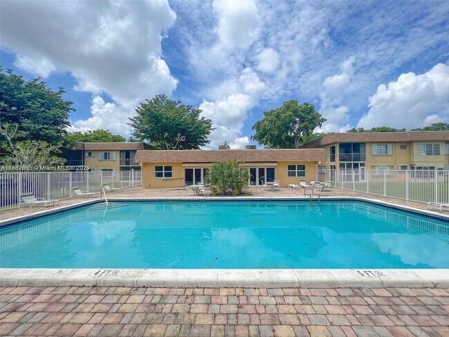 Foto del edificio - 5140 SW 40th Ave