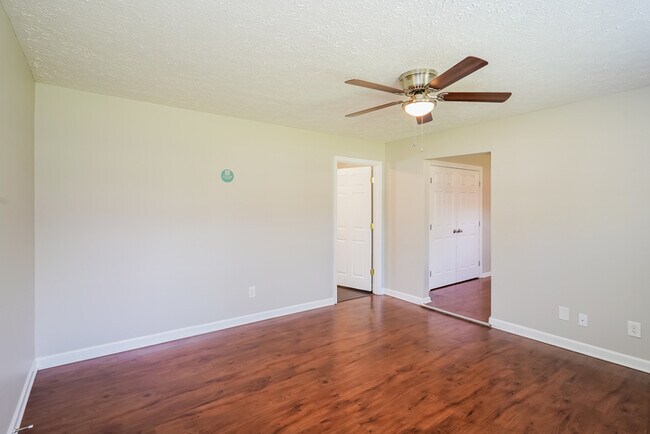 Foto del edificio - Bright Nashville Home with 4 Bedrooms