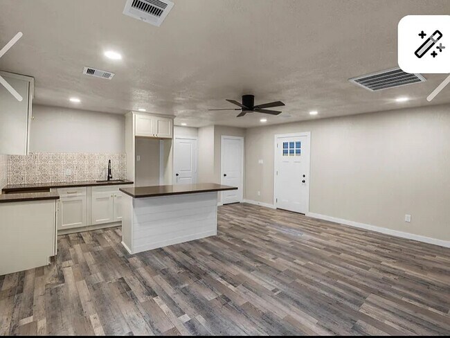 Foto del edificio - 2115 Fulton St