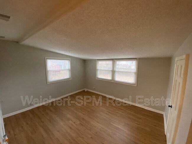 Foto del edificio - 4850 Marlin Ave