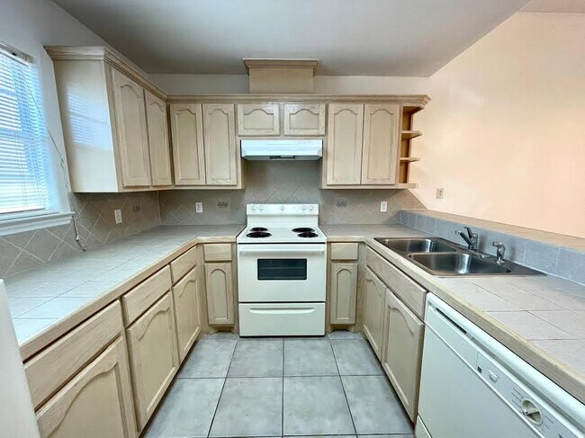 Foto del edificio - 1305 Jubilee Ave