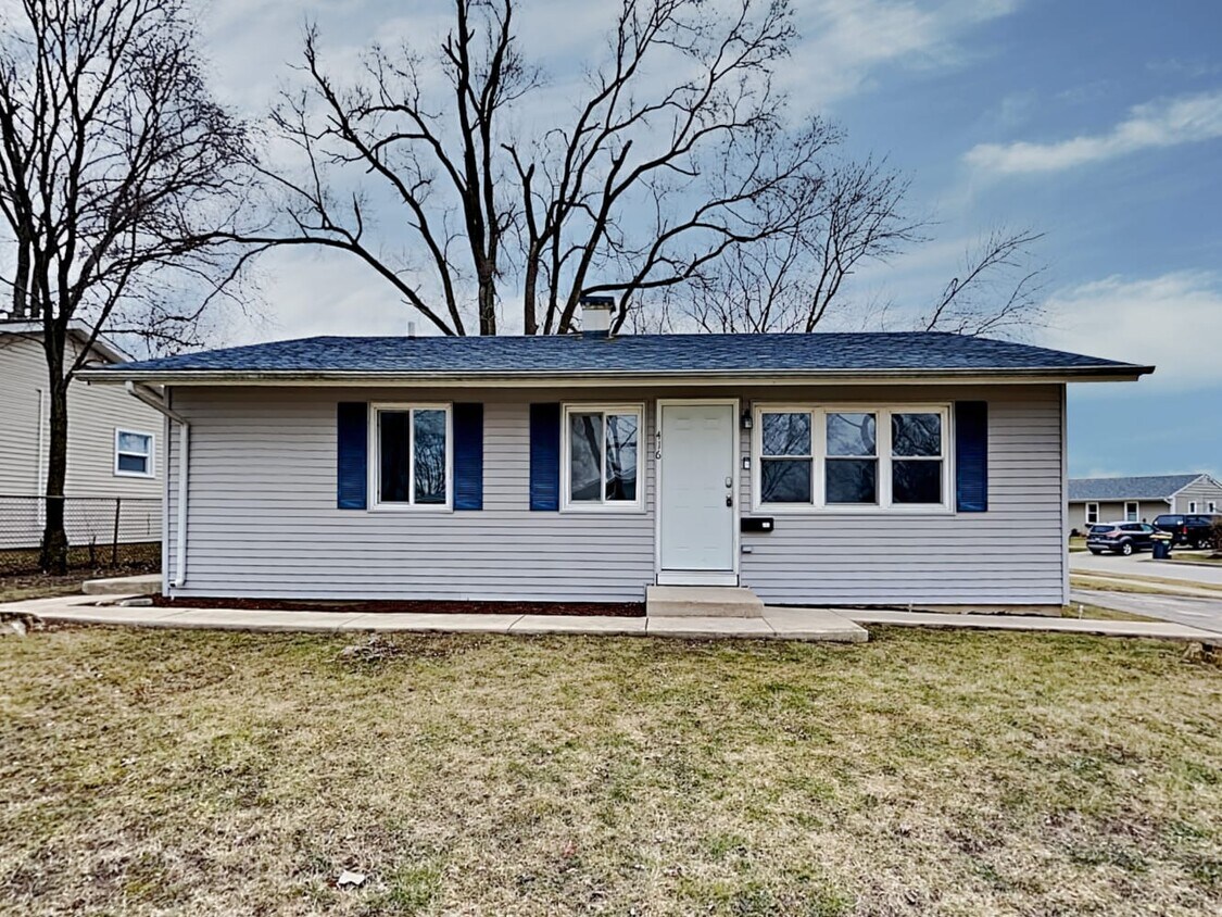 416 Cedar Cir House Rental in Streamwood, IL