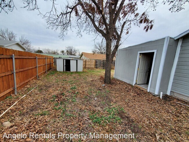 Foto del edificio - 3 br, 1 bath House - 2130 San Antonio