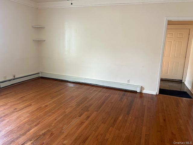 Large Living Room / Front Mud Room - 33 Washington Ave