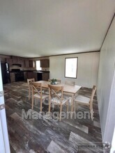 Building Photo - 301 Mantle Ave