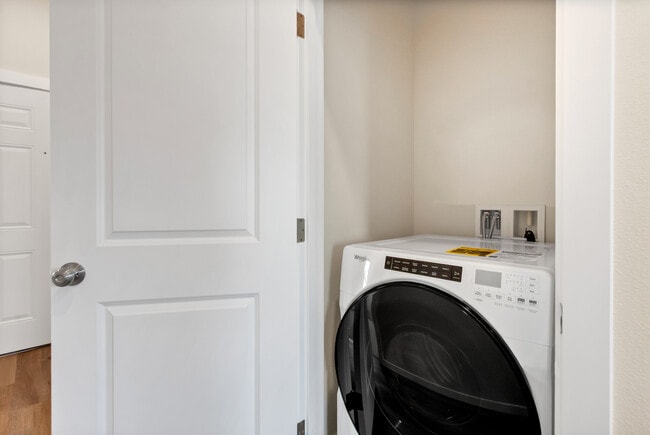 Foto del edificio - 2108 S J St