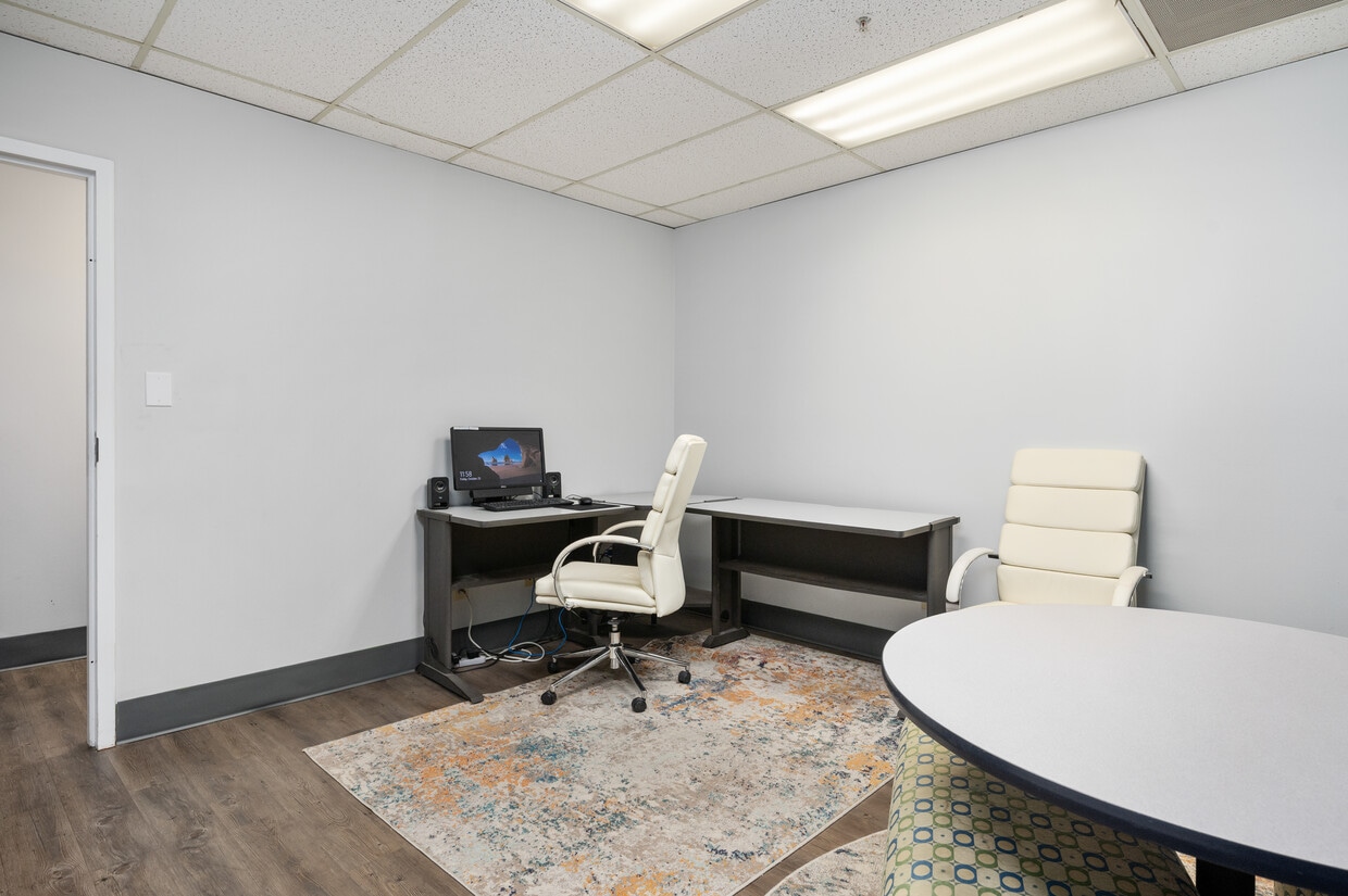 Photo - University Place Apartments