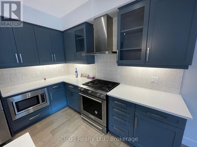 Photo du bâtiment - 167 Forest Creek Dr