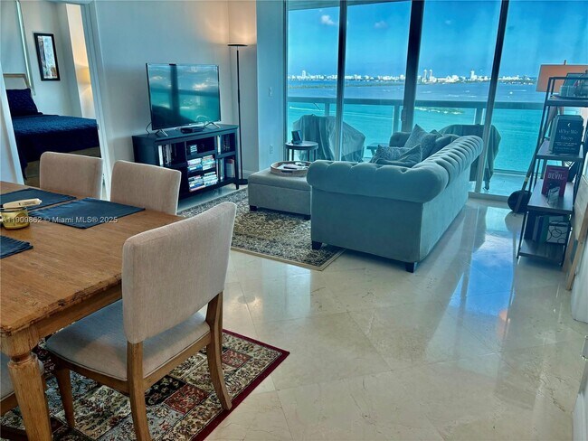 Foto del edificio - 1800 N Bayshore Dr