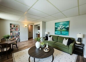 Building Photo - 37 N Franklin St