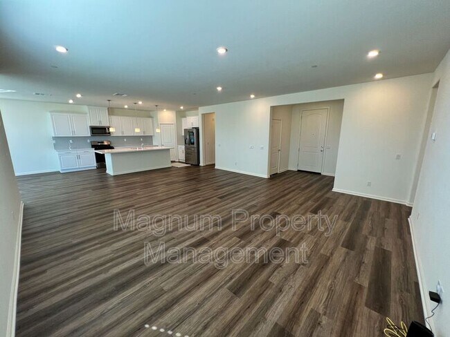 Building Photo - 31263 Reserve Dr