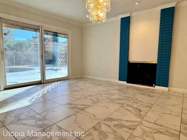 Foto del edificio - 3 br, 2 bath House - 2555 E Mesquite Ave