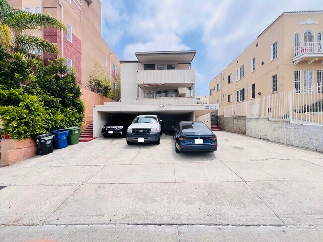 Foto del edificio - 1142 S Serrano Ave