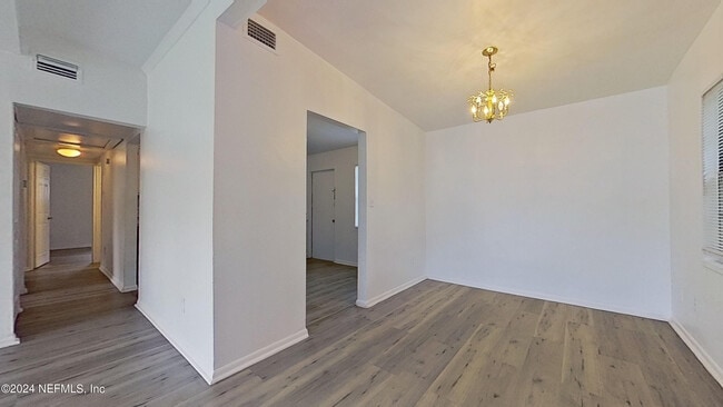 Foto del edificio - 2612 Ector Rd N