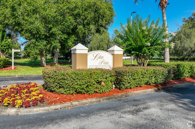 Foto del edificio - Lake Point Senior Apartments