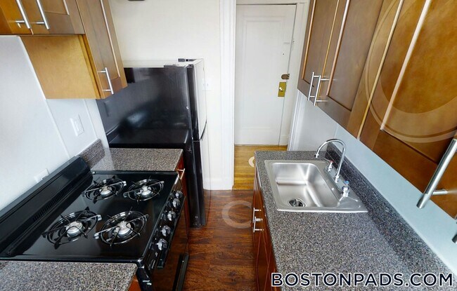 Building Photo - 1179 Boylston St
