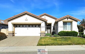 Building Photo - 2056 Stonecrest Ln